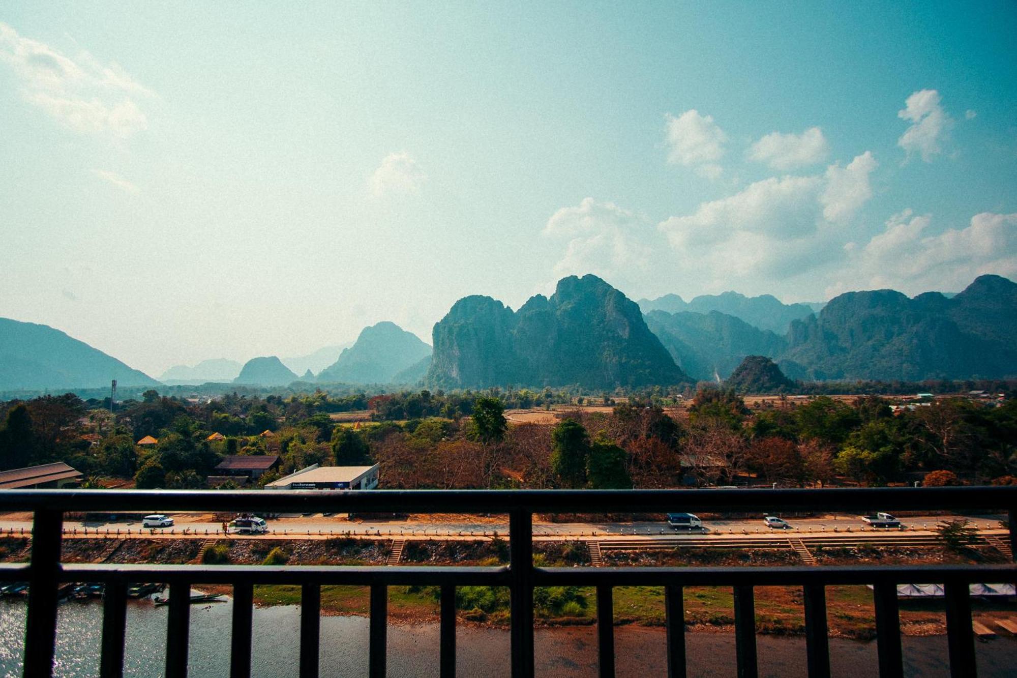 The Elephant Crossing Hotel Vang Vieng Exterior foto
