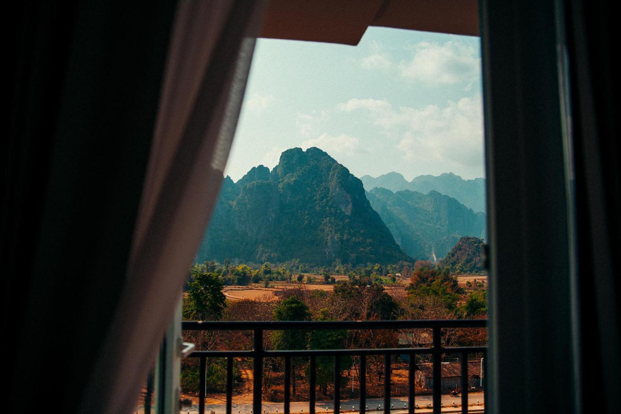 The Elephant Crossing Hotel Vang Vieng Exterior foto